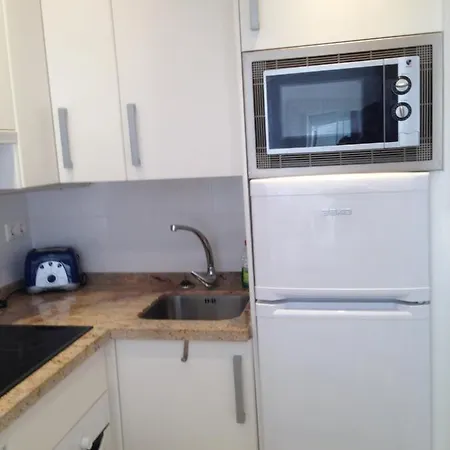 Skol - 1 Bedroom With Sea Views 公寓 马尔韦利亚