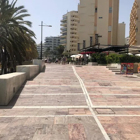 Skol - 1 Bedroom With Sea Views 公寓